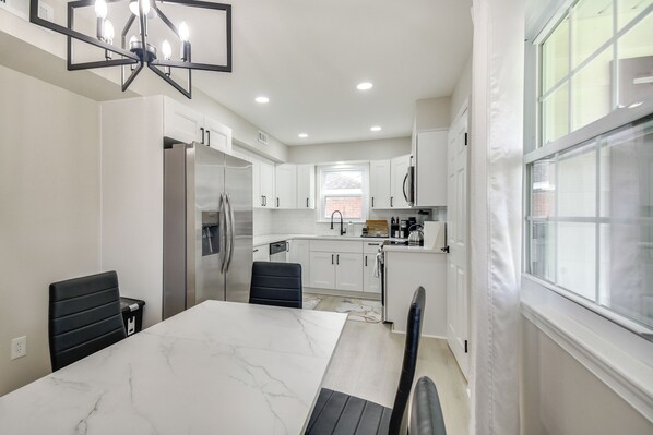 House (3 Bedrooms) | Interior