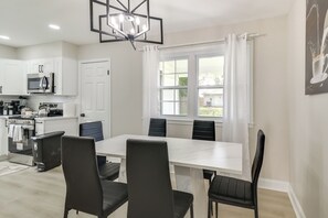 House (3 Bedrooms) | Interior - (Newport News)