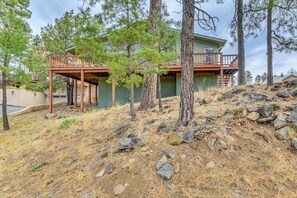 House (3 Bedrooms) | Interior - 1 Mi to Alto Lake! All-season Base w/ Mtn Views (Alto)