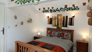 Room - Cosy country house, fireplace - 6 pers. (Mégrit)