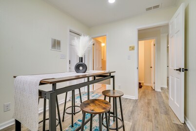 Hiking, Blackjack & More! Charming Home in Grover