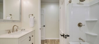 Hiking, Blackjack & More! Charming Home in Grover