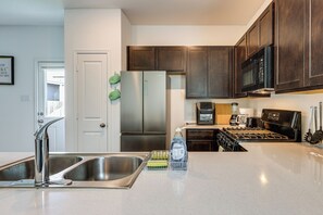 Interior - Spacious & Pet Friendly! Hill Country Home Base (Kyle)