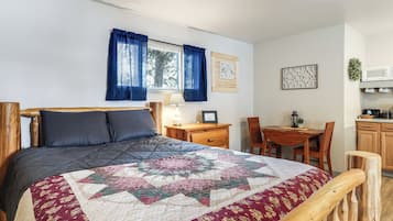 Apartment (0 Bedroom) | Interior