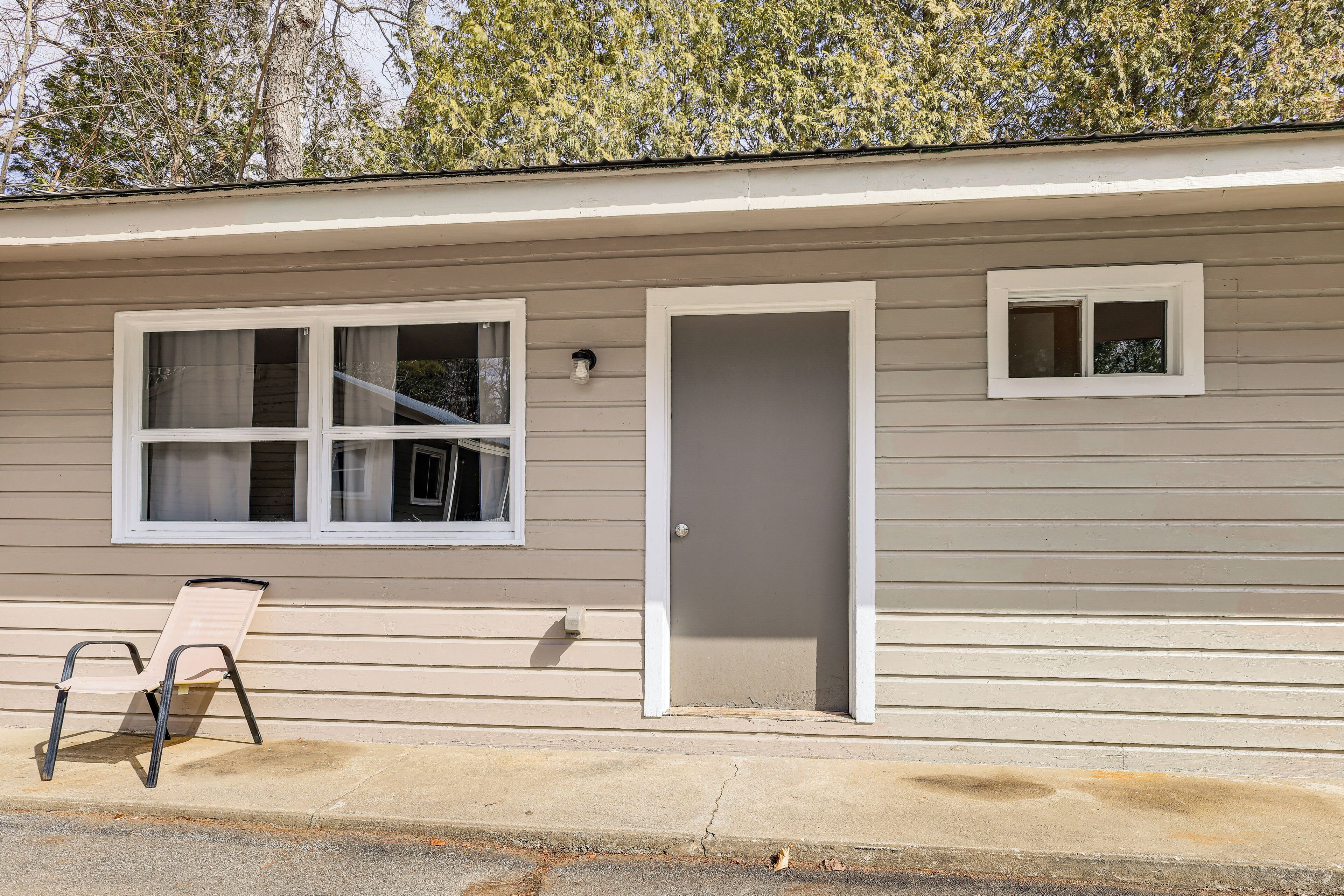 Apartment (0 Bedroom) | Interior