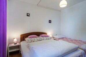 Room - Vrbo Property (Mali Lošinj)