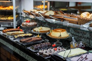 Desayuno buffet incluido todos los días 