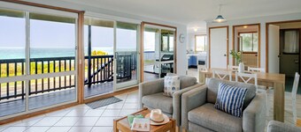 Beachfront Cottage Mollymook