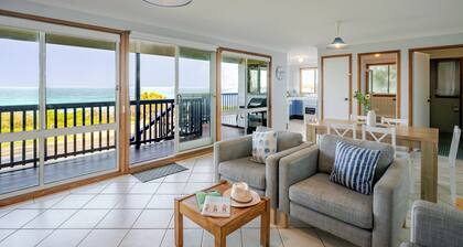 Beachfront Cottage Mollymook