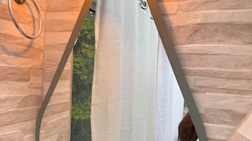 Deluxe Bungalow, Mountain View | Bathroom