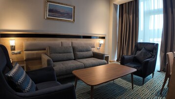 Superior Double or Twin Room | Living area