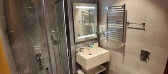 Naftalan Central Wellness Resort