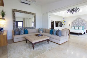 Room - Villa Delfines + Manta Dual-Villa Compound in Cabo Real with Easy Golf Access (Cabo San Lucas)