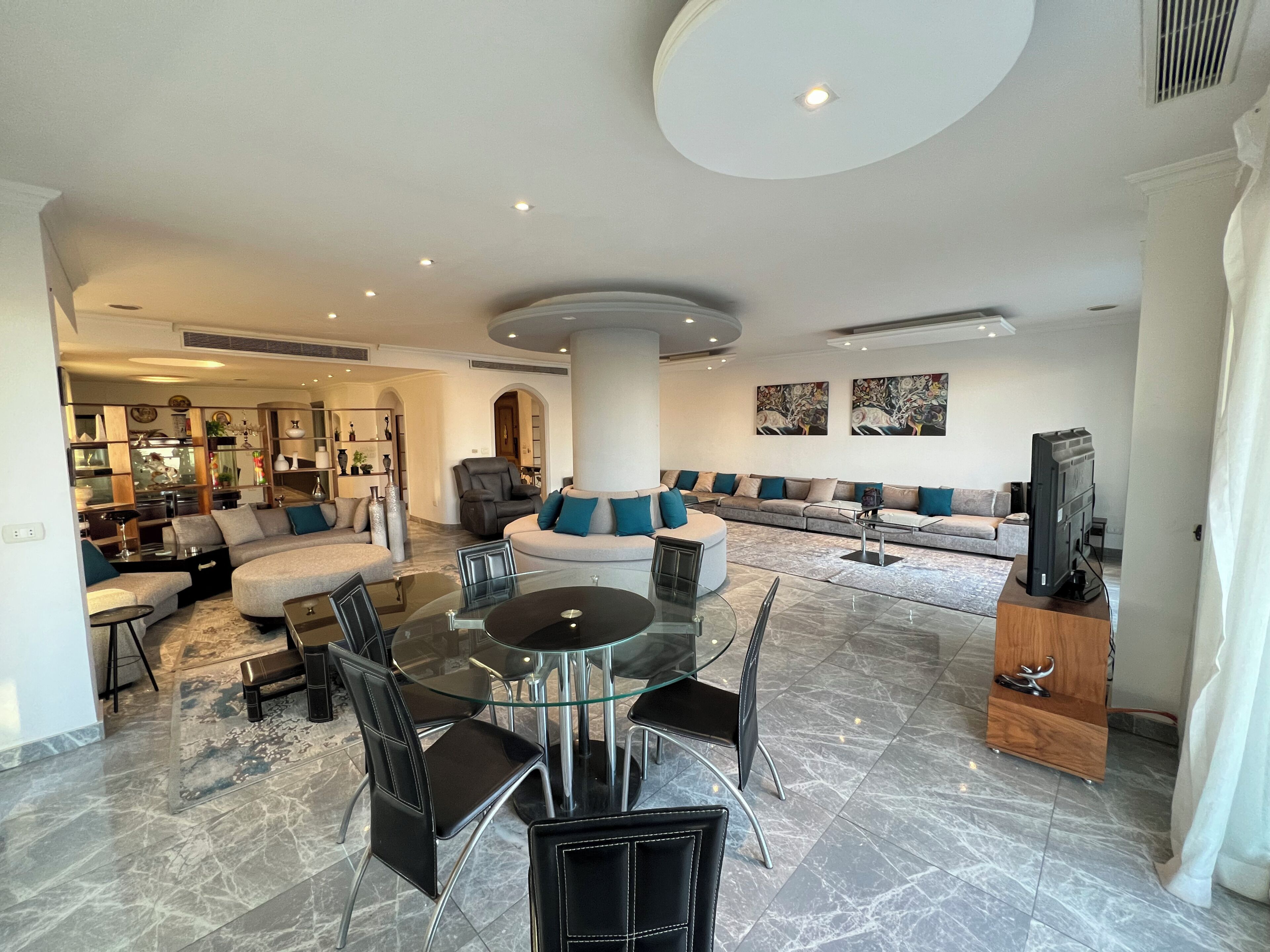 Deluxe Apartment, 3 Bedrooms, Private Bathroom, River View | Interior