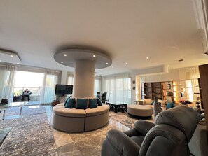 Deluxe Apartment, 3 Bedrooms, Private Bathroom, River View | Interior - ELITE Premium 3 En-Suites Nile Residence (Giza)