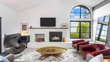 House, Partial Ocean View | Living room | 42-inch Smart TV with digital channels