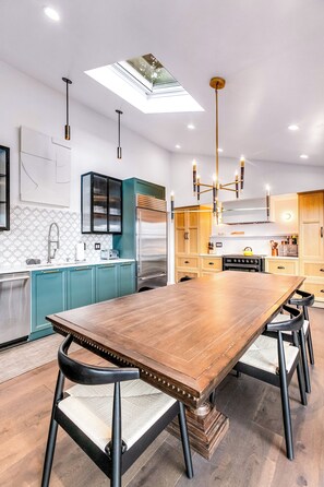 House, Partial Ocean View | Dining room - Greenbank Horizon Home - Water Views (Greenbank)