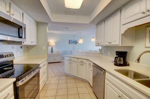 Condo, 1 Bedroom | Private kitchen - 314 El Matador 1 Bedroom Condo (Fort Walton Beach)