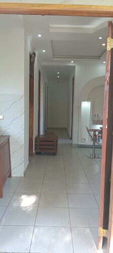 Quiet, serene, peaceful homestay. Come share my home with me. This is a homestay