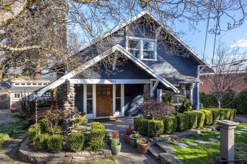State Of Chill 4 Bedroom Home
