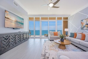 Appart'hôtel, 3 chambres | Coin séjour