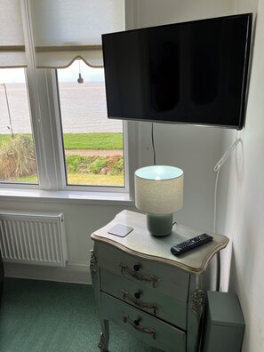 Interior - 4 bed house in Heysham near Morecambe with spectacular views over Morecambe Bay. (Heysham)