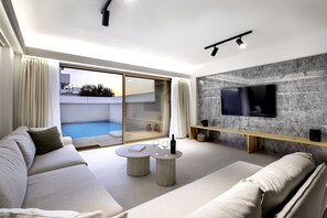TV - Atlantis Homes 1, By Hellocrete (Rethymno)