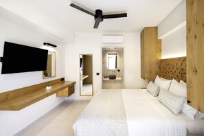 Iron/ironing board, free WiFi, bed sheets - Atlantis Homes 1, By Hellocrete (Rethymno)