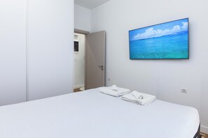 2 bedrooms, iron/ironing board, Internet, bed sheets - Athens Riviera 2BR Apartment by ΜΡS (Kallithea)