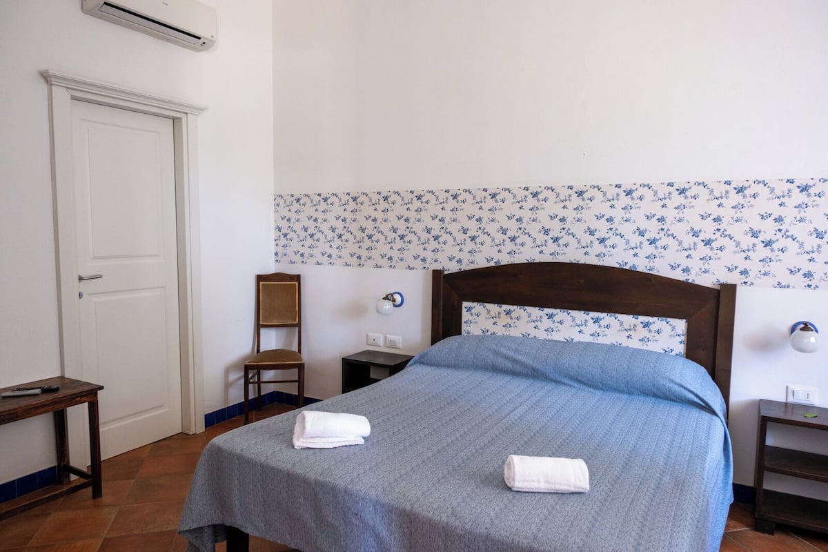 Classic Room, Garden View | WiFi (free)