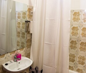 舒適雙人或雙床房, 海灣景觀 | 浴室