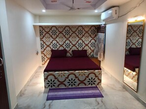 Room - Hotel HCB (Brahmapur)