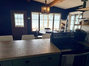 Dining - Lake Carlos Getaway w/Sandy Beach, Dock, Lift & Stunning Sunsets 3-bedroom house (Carlos)