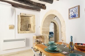 Interior - Amanda Nest by CVR (Roustika)