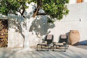 Terrace/patio - Amanda Nest by CVR (Roustika)