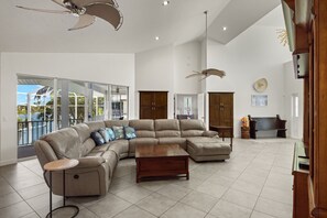 Smart TV, ping pong, printers - New Owners Welcome You to our Sanibel Paradise Escape (Sanibel)