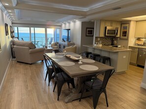 Dining - Fully Renovated Luxury Beach Condo with Epic Sunsets (Naples)