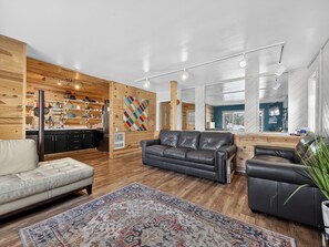 Living area - Brian Head Basecamp | 4 bdrm Brian Head condo (Brian Head)