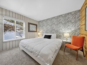 Room - Brian Head Basecamp | 4 bdrm Brian Head condo (Brian Head)