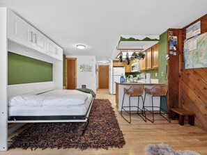 Room - Skier's Hideaway | Brian Head Studio Condo (Brian Head)