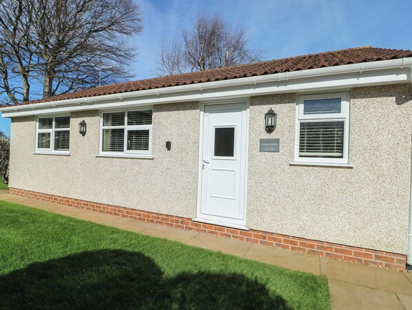 Exterior detail - TRILLO LODGE, romantic, country holiday cottage in Rhos-On-Sea (Colwyn Bay)