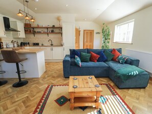 Living area - TRILLO LODGE, romantic, country holiday cottage in Rhos-On-Sea (Colwyn Bay)