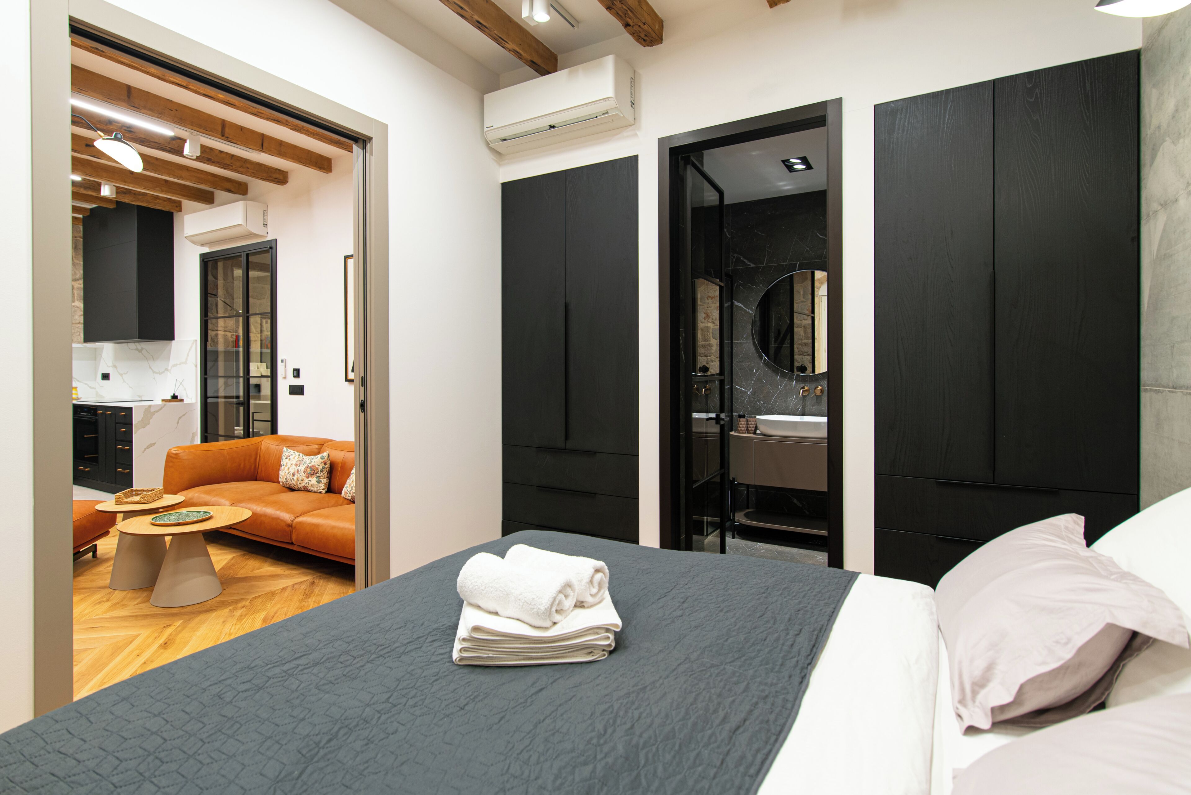 Căn hộ Superior, ban c ông, quang cảnh cảng