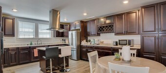 Serene 3-bedroom house perfect for relaxing stays in Augusta