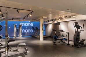 Fitness facility - Pocitos Dúo Dulce 4 King Beds, 4 Baths, 6 TVs, WiFi, Patio, Pool, Gym, & Parking (Montevideo)