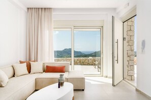 Smart TV - New Seaview Villa, Private Pool and Close to Beach (Rethymno)