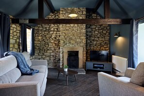 Smart TV, fireplace, books - Honey Cottage | Sands Farm (Wilton)