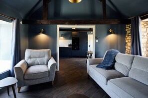 Smart TV, fireplace, books - Honey Cottage | Sands Farm (Wilton)