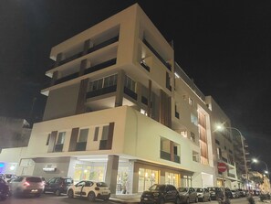 Exterior - Anna's Deluxe Full Apt EcoRes Valesium | WiFi, Desk, AC, Wshr, Pkg, Uni/City Ctr (Lecce)
