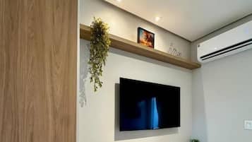 Apartamento superior, vista para a cidade | Opções para refeição